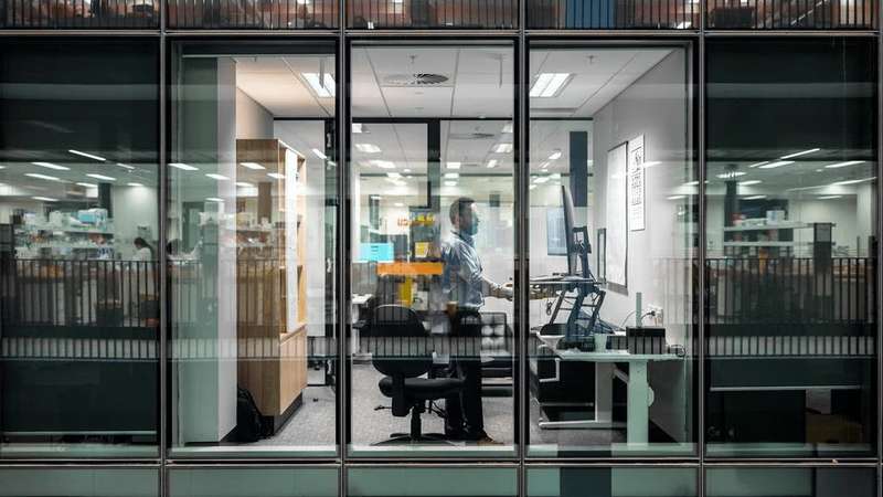  从绝望诊断到实验突破；一位工程师的AI抗癌之旅，引发科学界热烈争论。 健康养生