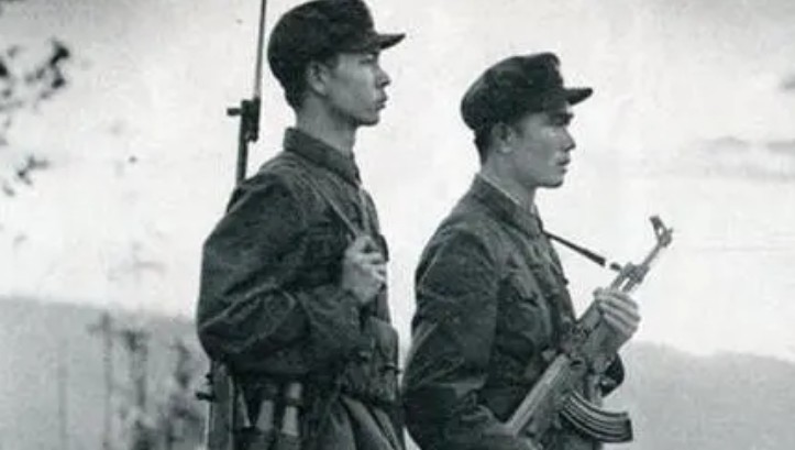 从权力巅峰到军械库:一名投机者的覆灭轨迹与制度反思 新闻