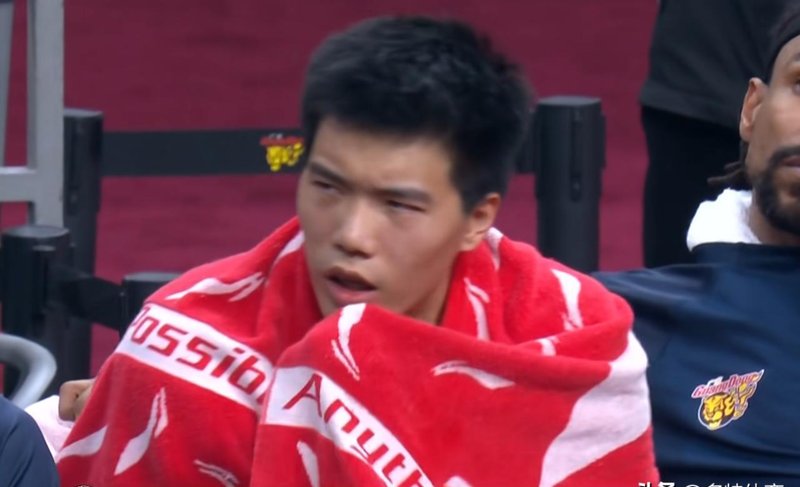 广东宏远内线危机深度解析:徐杰回归背后的战术重构与萨林杰复出价值评估 体育新闻