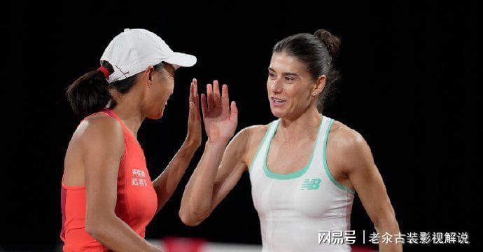 张帅赛季三冠背后的技术密码:37岁金花的双打适配智慧 体育新闻