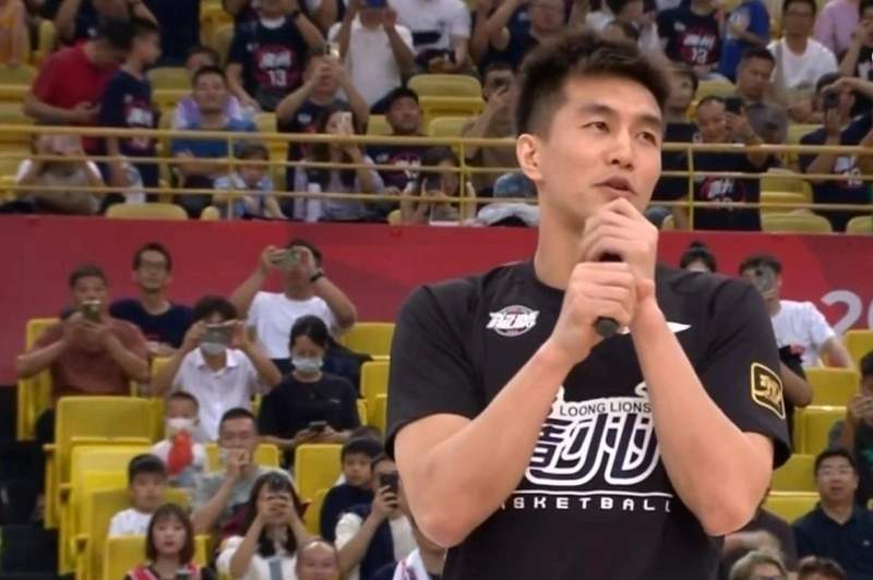  【深度复盘】郭艾伦职业生涯全记录：从路灯少年到CBA顶流的逆袭逻辑 体育新闻