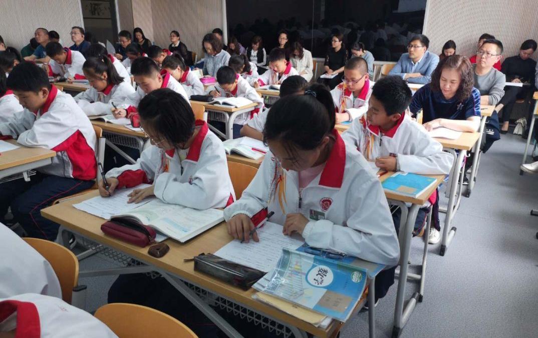  [深度解析]高考分数的「隐性溢价」：为什么最终成绩往往高于平时？ 教育招生